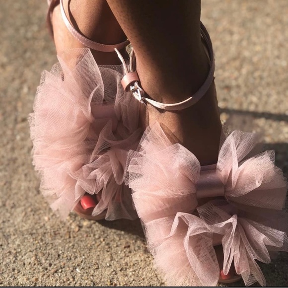 The Perfect Heel - Picture 1 of 5